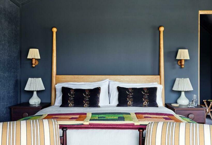 غرفة قياسية سرير كينج, Wildflower Farms, Auberge Resorts Collection