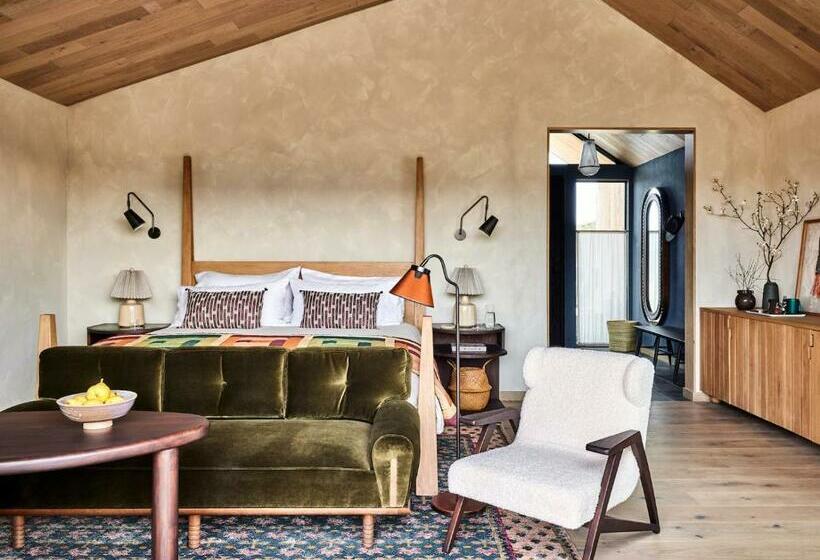 غرفة قياسية سرير كينج, Wildflower Farms, Auberge Resorts Collection