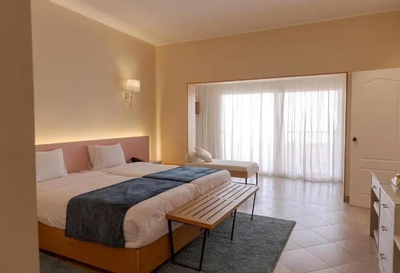 اتاق لوکس با چشم‌انداز دریا, La Siesta Hotel Al Sokhna