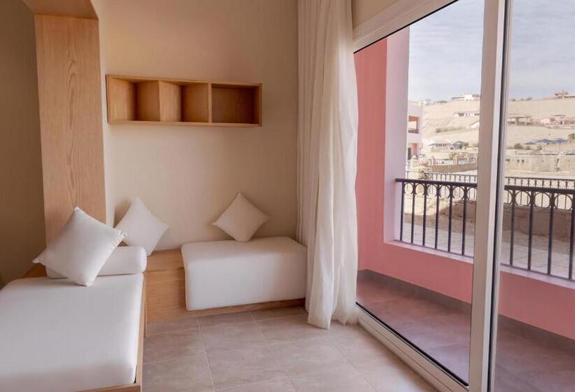 اتاق لوکس با چشم‌انداز دریا, La Siesta Hotel Al Sokhna