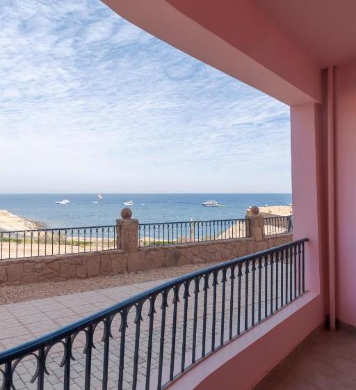 سوییت جونیور با چشم‌انداز دریا, La Siesta Hotel Al Sokhna