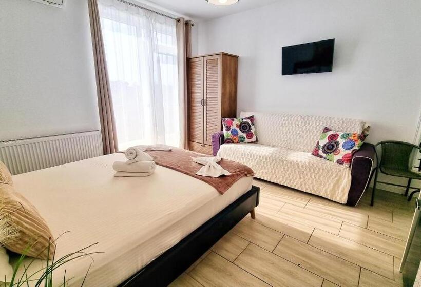 标准工作室, Kyd House