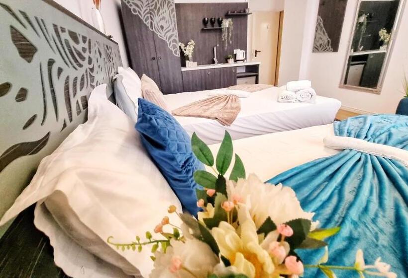 标准工作室, Kyd House