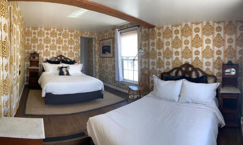 스탠다드 룸 산 전망, The Bodie