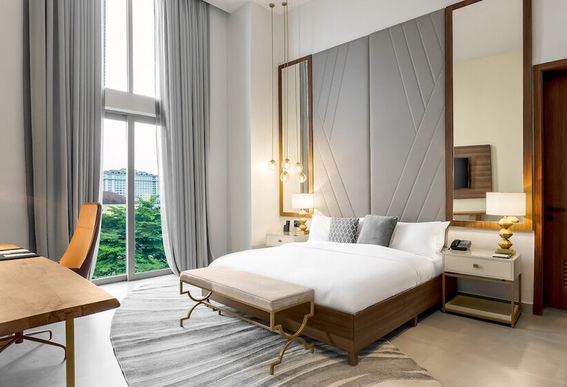 سوییت خانوادگی, The Art