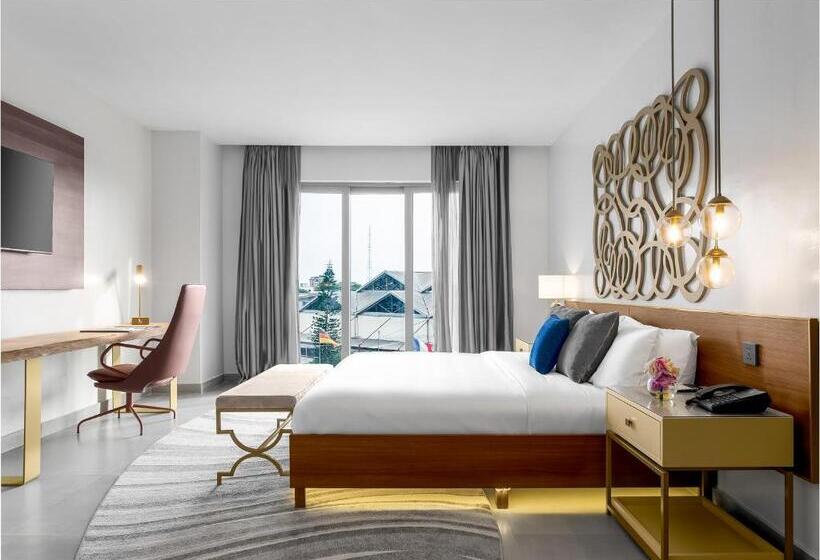 اتاق استاندارد با تخت بزرگ, The Art