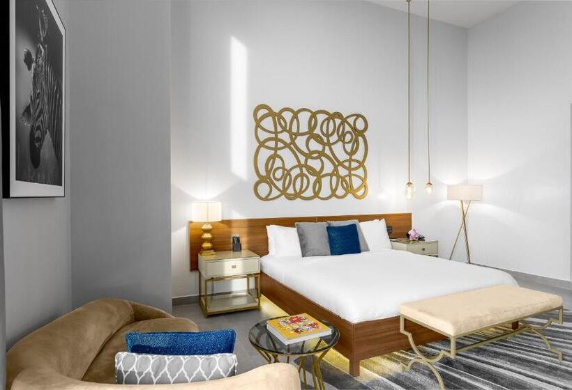 اتاق استاندارد با تخت بزرگ, The Art