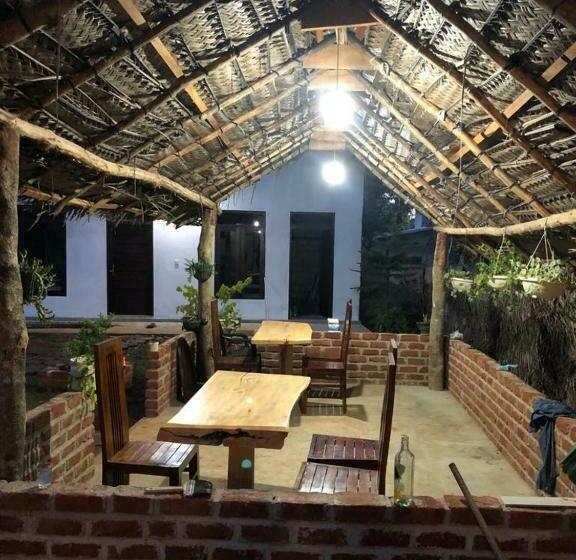 اتاق لوکس, Sun Rise Family Resort   Anuradhapura