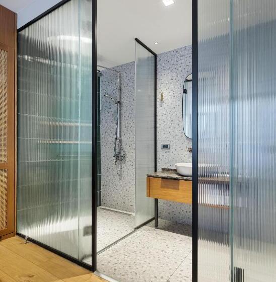 اتاق استاندارد سه تخته با بالکن, Galata Rasso