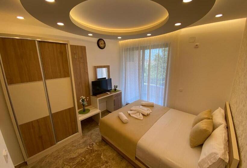 اتاق لوکس با بالکن, Luxury Villa Ulcinj