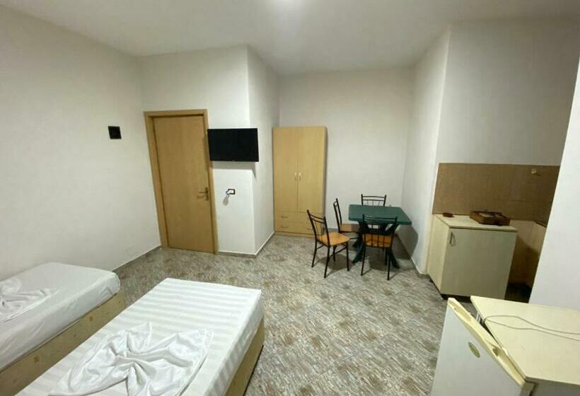 Habitació Estàndard amb Balconada, Grey Villa