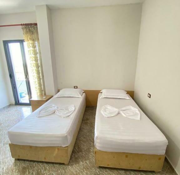 Habitació Estàndard amb Balconada, Grey Villa