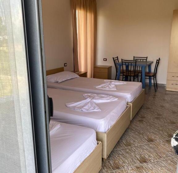 Quarto Familiar, Grey Villa