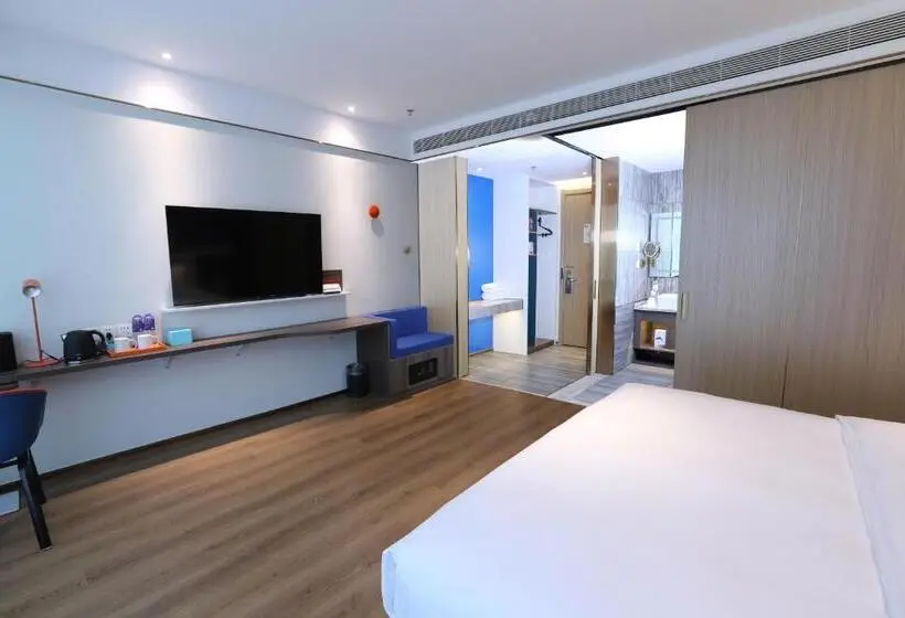 キングサイズベッドのスタンダードルーム, Holiday Inn Express Hengshui Railway Station, An Ihg