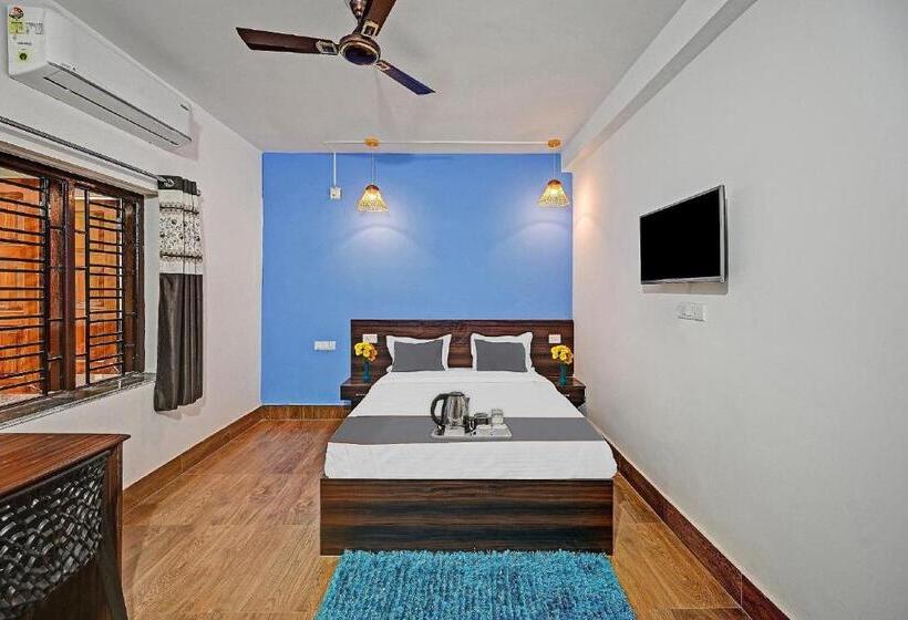 Quarto Triplo Deluxe, Capital O 90121 Madison Blue