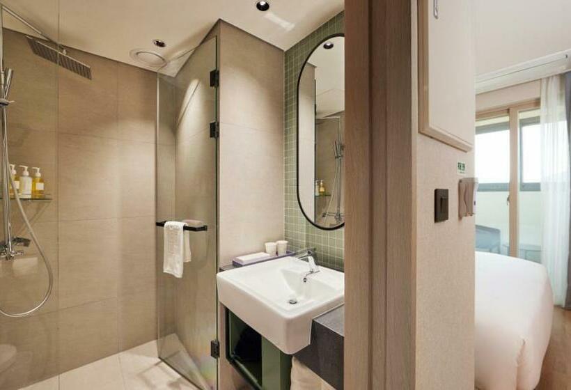 带大床的豪华间, Citadines Connect Hari Busan