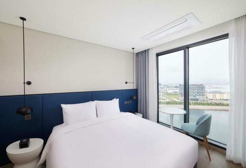 带大床的豪华间, Citadines Connect Hari Busan