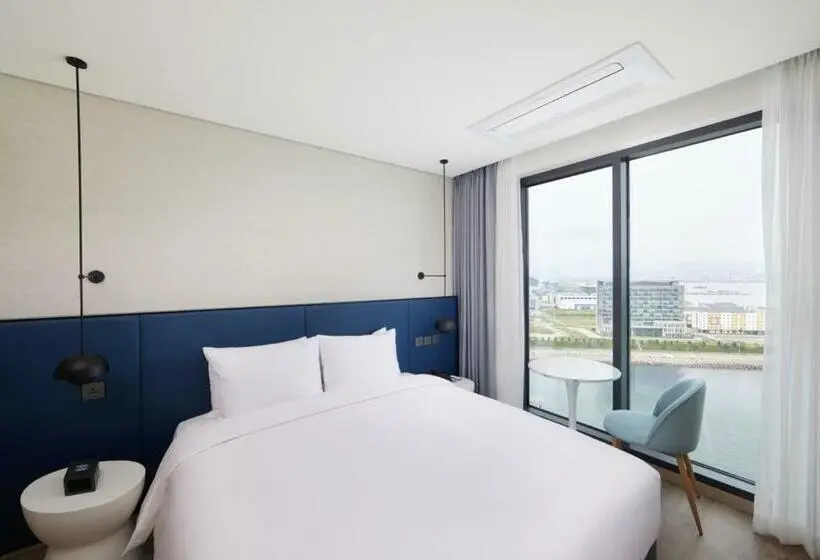 اتاق لوکس با تخت بزرگ, Citadines Connect Hari Busan
