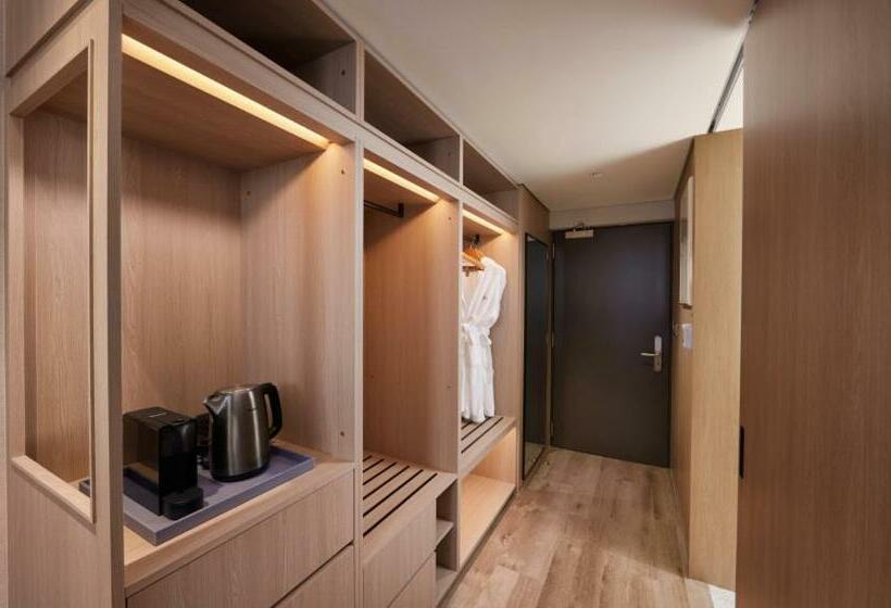 带大床的豪华间, Citadines Connect Hari Busan