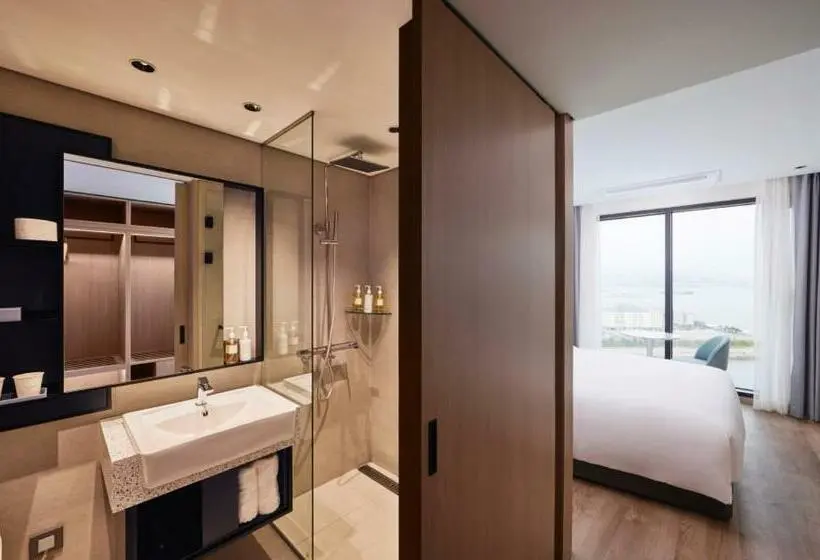 اتاق لوکس با تخت بزرگ, Citadines Connect Hari Busan
