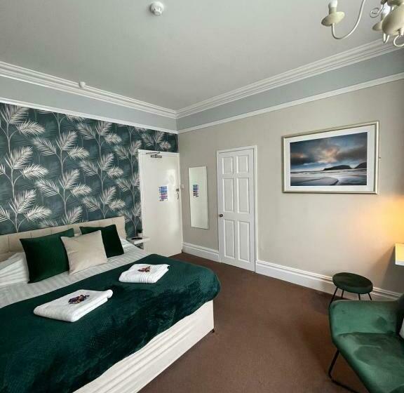 اتاق لوکس با تخت بزرگ, Calm Sea Guesthouse