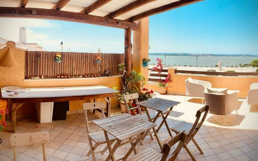 اتاق استاندارد با چشمانداز دریاچه, B&b Domo La Laguna