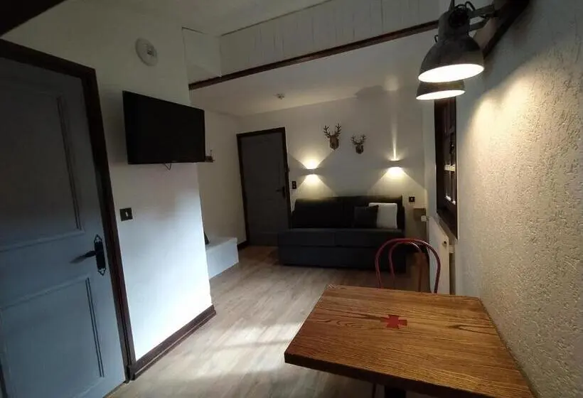 スタンダードスタジオ, Chalet Appart Hôtel L Eau Vive