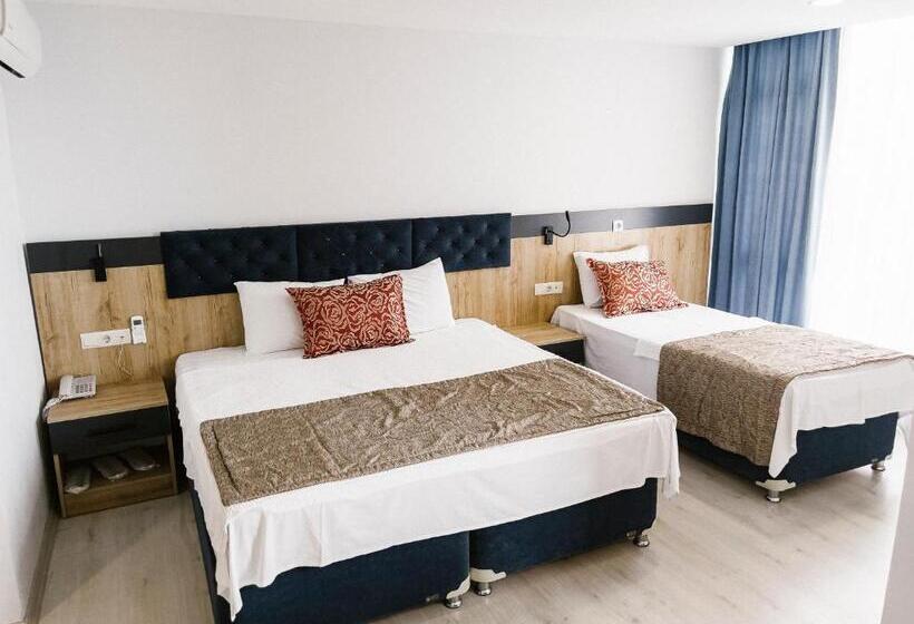 Triple Room Sea View, Hann Otel