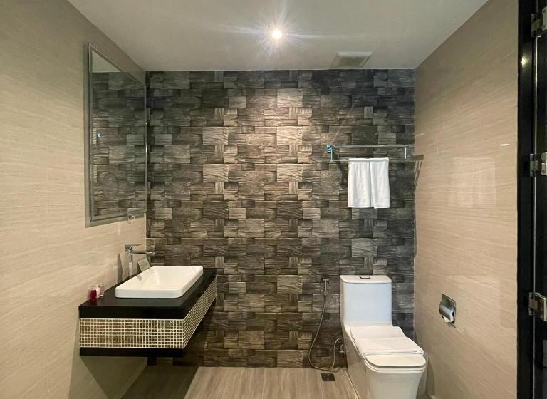 带大床的套房, The Tj Hotel Jomtien