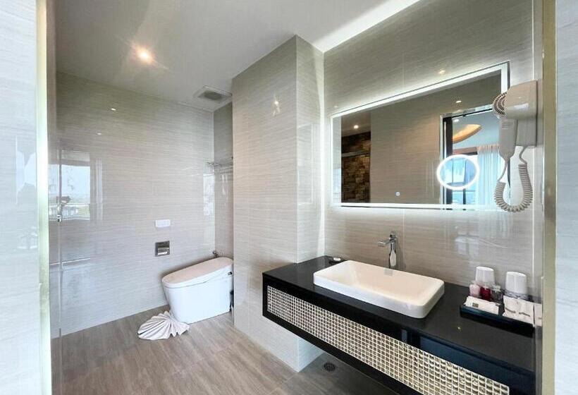 Президентский Люкс, The Tj Hotel Jomtien