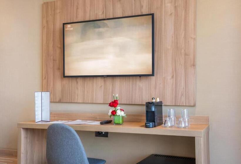 豪华单人间, Dominium