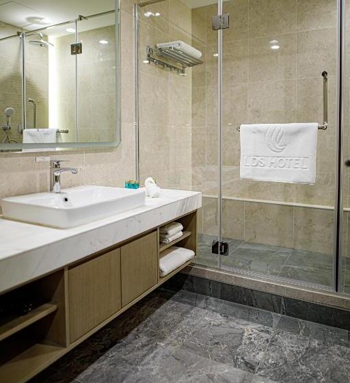 اتاق استاندارد, Lds Hotel Belgrade