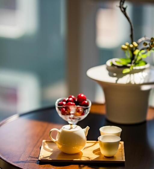 اتاق لوکس, Lds Hotel Belgrade