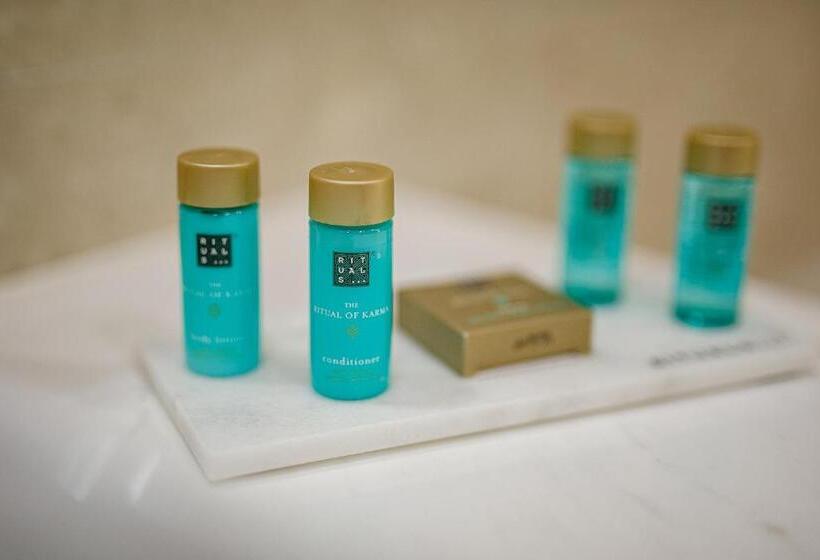 اتاق لوکس, Lds Hotel Belgrade