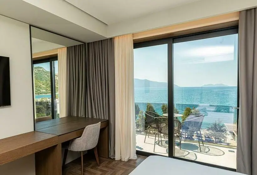 オーシャンビューデラックスルーム, Mazarine Hotel, Vlorë, Albania