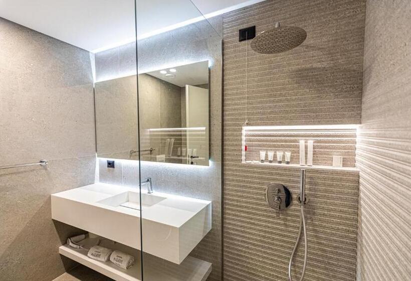 חדר סופריור נוף לים, Mazarine Hotel, Vlorë, Albania