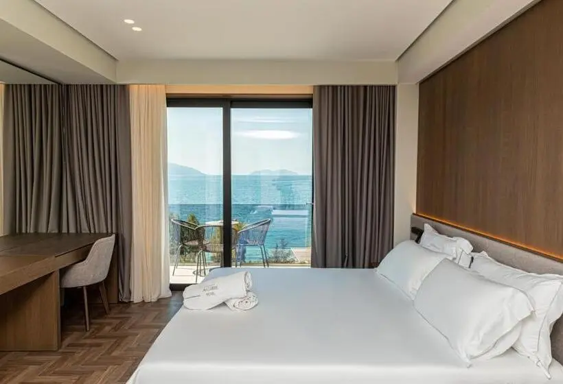 オーシャンビューのスーペリアトリプルルーム, Mazarine Hotel, Vlorë, Albania
