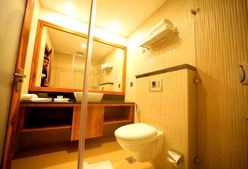 חדר סטנדרט עם מיטת קינג, Voco Jim Corbett, An Ihg