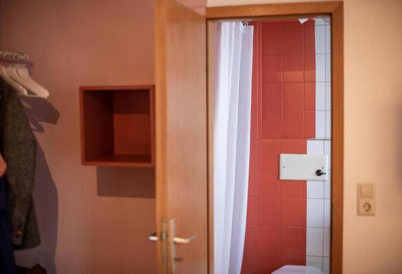 스탠다드 싱글 룸, Das Schöne Leben Pop Up