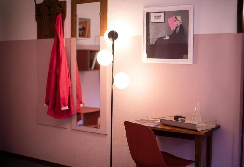 标准间带阳台, Das Schöne Leben Pop Up