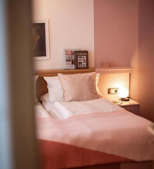 스탠다드 룸, Das Schöne Leben Pop Up