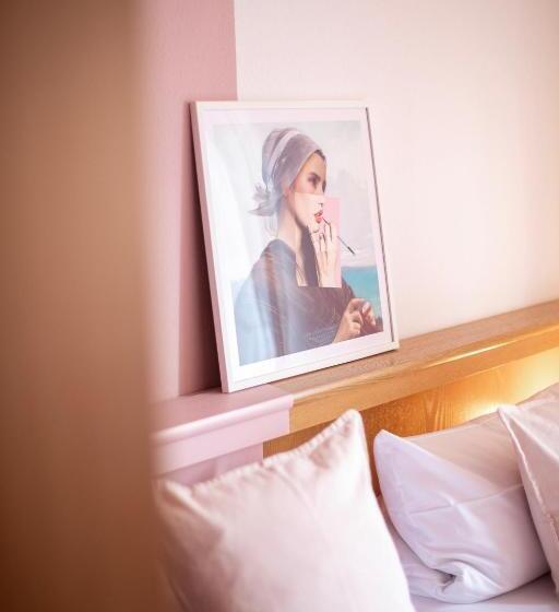 스탠다드 룸, Das Schöne Leben Pop Up