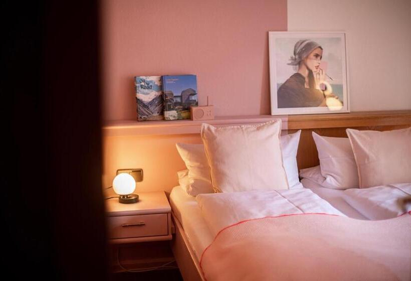 스탠다드 룸, Das Schöne Leben Pop Up