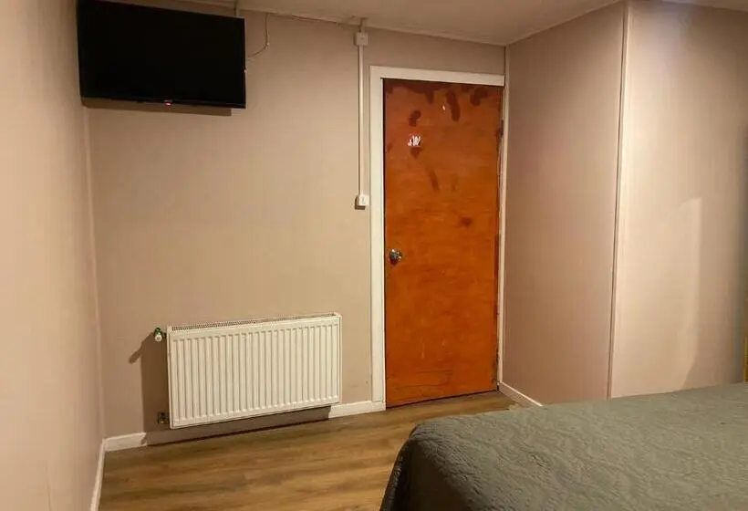 اتاق استاندارد با سرویس بهداشتی مشترک, World S End Hostal