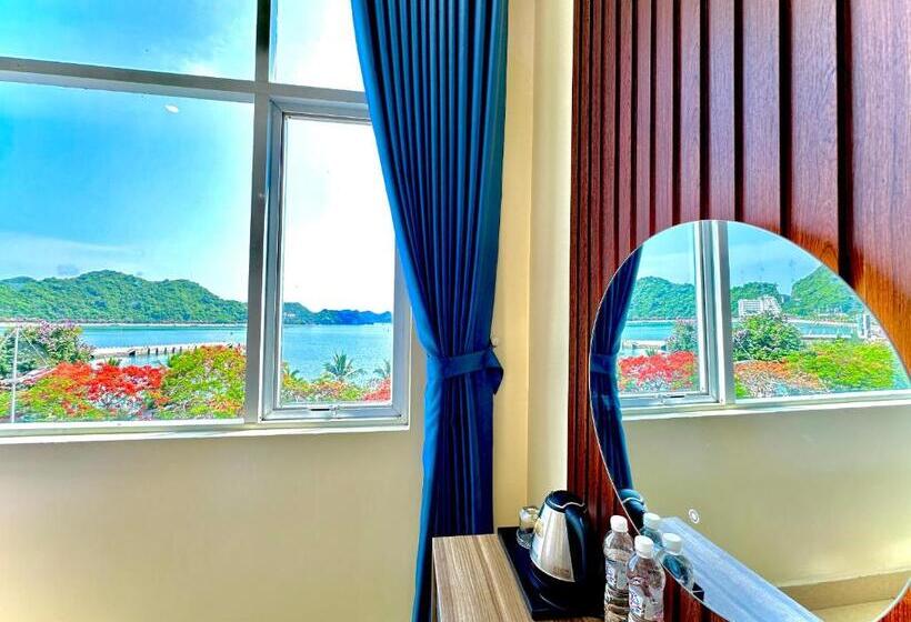 اتاق استاندارد چهار تخته با چشم‌انداز دریا, Thu Ha Sea View