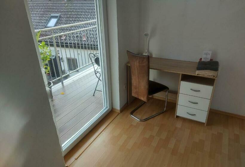 스탠다드 싱글 룸 공동욕실, Rooms & Apartments Schwäbisch Gmünd