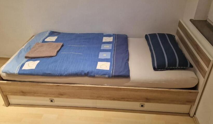 Номер Стандарт Индивидуальный Совместная Ванная, Rooms & Apartments Schwäbisch Gmünd