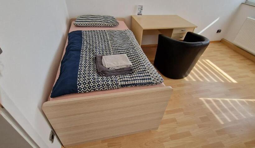 침실 3개 아파트, Rooms & Apartments Schwäbisch Gmünd