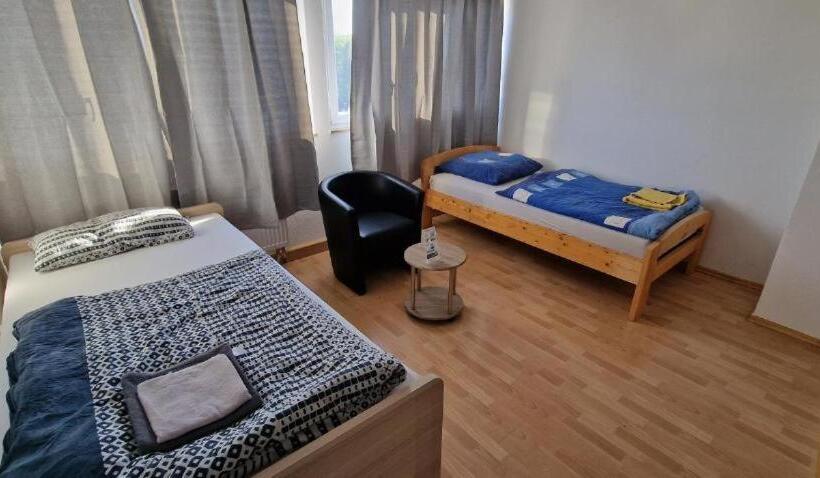 침실 3개 아파트, Rooms & Apartments Schwäbisch Gmünd