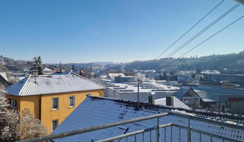 침실 3개 아파트, Rooms & Apartments Schwäbisch Gmünd